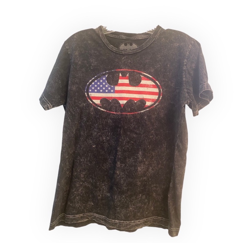 Batman Short Sleeve Distressed American Flag T- shirt L